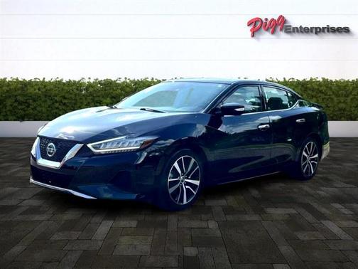 2022 Nissan Maxima SV