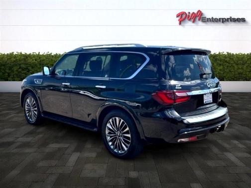 2018 INFINITI QX80 Base