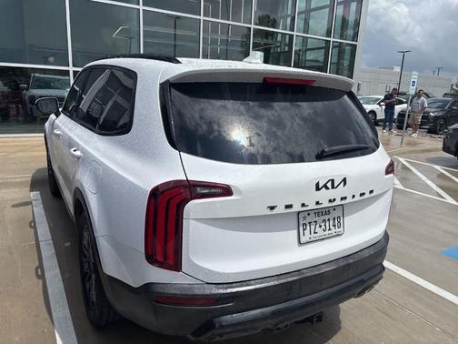 Glacial White Pearl 2022 Kia Telluride EX