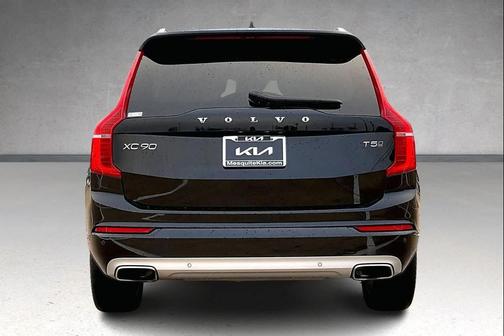 2021 Volvo XC90 T5 Momentum 7 Passenger