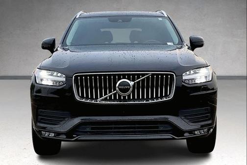 2021 Volvo XC90 T5 Momentum 7 Passenger