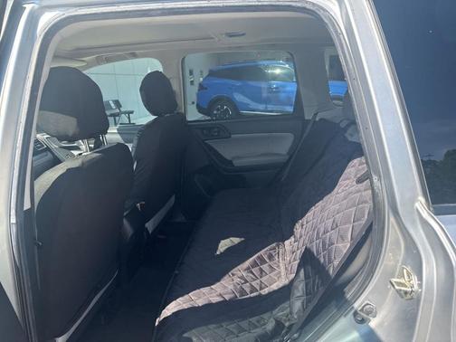 Ice Silver Metallic 2018 Subaru Forester 2.5i Premium