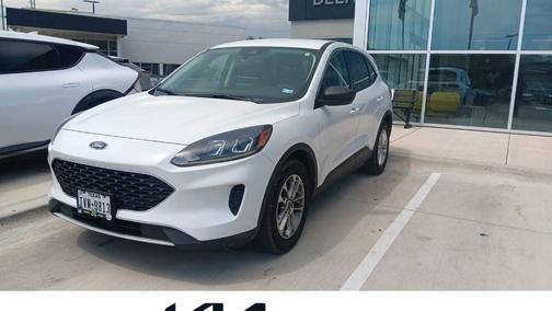 Oxford White 2022 Ford Escape SE