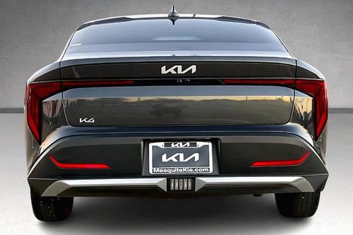 2025 Kia K4 LX