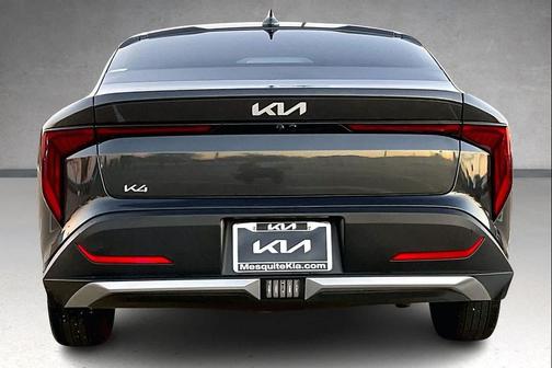 2025 Kia K4 LX