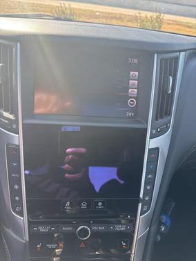 2017 INFINITI Q60 2.0T Premium