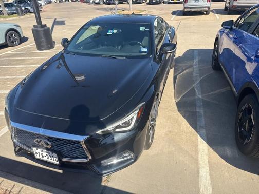2017 INFINITI Q60 2.0T Premium
