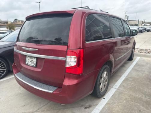 2013 Chrysler Town & Country Touring