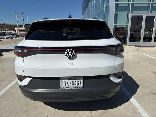 2021 Volkswagen ID.4 Pro