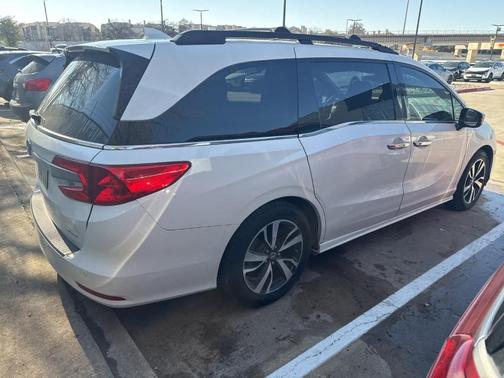 2018 Honda Odyssey Elite