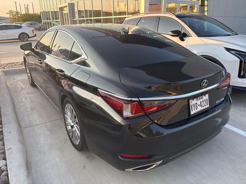 2020 Lexus ES 350 Luxury