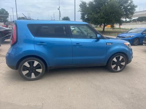 2017 Kia Soul +