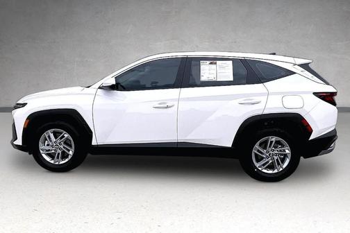 Serenity White Pearl 2026 Hyundai TUCSON SE