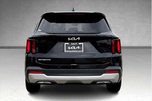 2025 Kia Sorento LX