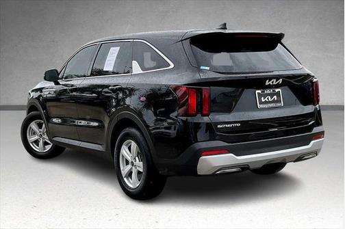2025 Kia Sorento LX