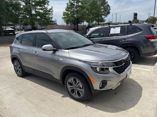 Steel Gray 2026 Kia Seltos LX