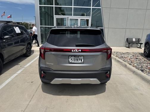 Steel Gray 2026 Kia Seltos LX