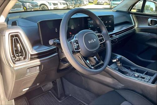 2024 Kia Sorento LX