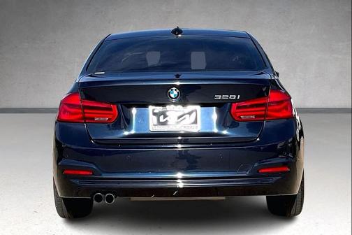 2016 BMW 328 i