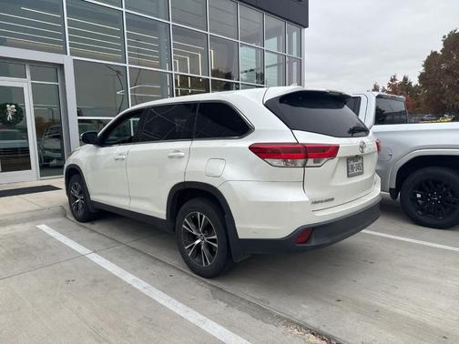 2019 Toyota Highlander LE Plus