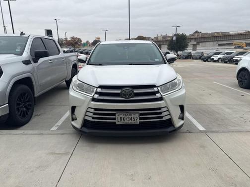 2019 Toyota Highlander LE Plus