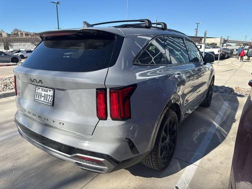 2022 Kia Sorento SX
