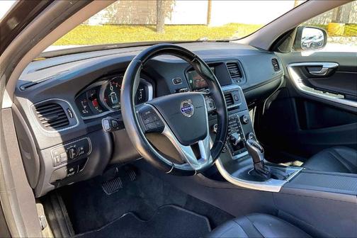 2015 Volvo S60 T5 Premier