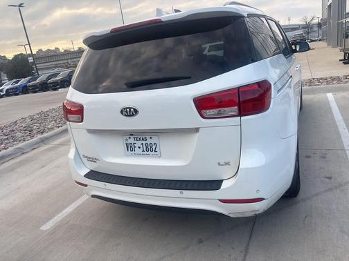 2017 Kia Sedona LX