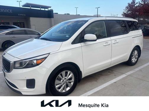2017 Kia Sedona LX
