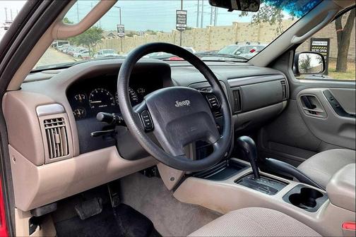 2004 Jeep Grand Cherokee Laredo