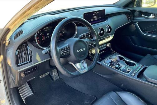 2022 Kia Stinger GT2