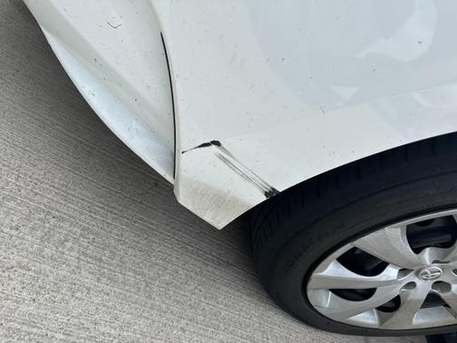 Super White 2020 Toyota Corolla LE