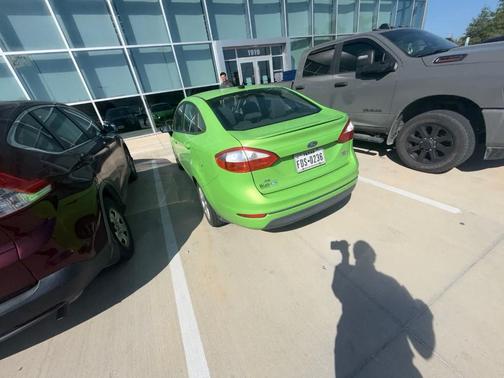 Green Envy Metallic 2015 Ford Fiesta SE