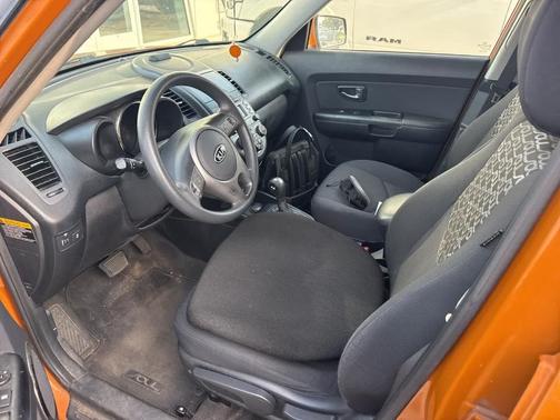 2011 Kia Soul +
