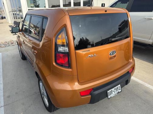 2011 Kia Soul +