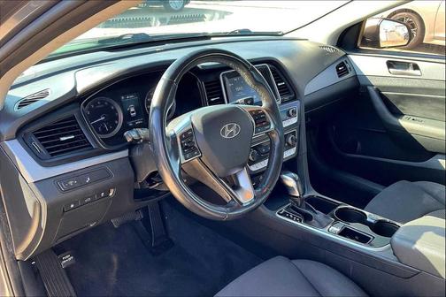 2018 Hyundai SONATA SEL