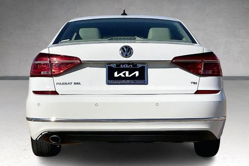 2016 Volkswagen Passat 1.8T SEL Premium