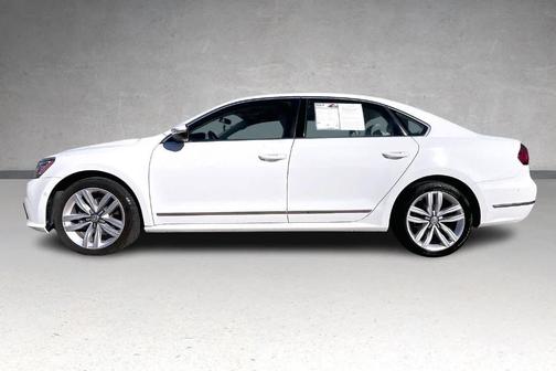 2016 Volkswagen Passat 1.8T SEL Premium