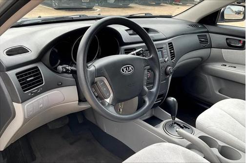 2010 Kia Optima LX