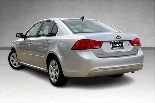 2010 Kia Optima LX