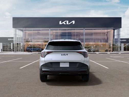 Glacial White Pearl 2026 Kia Sportage X-Line
