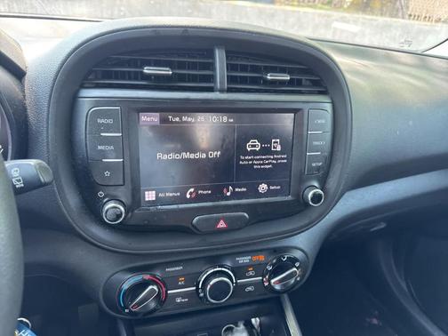 Gravity Gray 2023 Kia Soul LX
