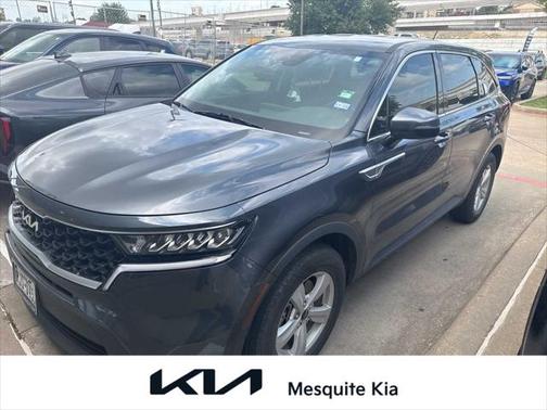 2022 Kia Sorento LX
