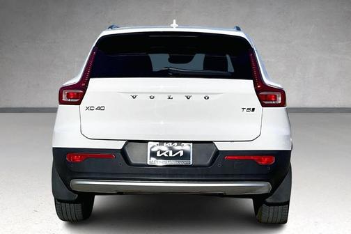 2019 Volvo XC40 T5 Momentum