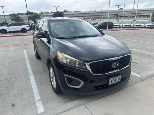 Ebony Black 2016 Kia Sorento LX