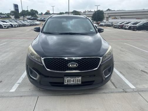 Ebony Black 2016 Kia Sorento LX