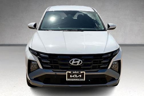 Serenity White Pearl 2025 Hyundai TUCSON SE