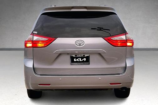 2015 Toyota Sienna XLE Premium