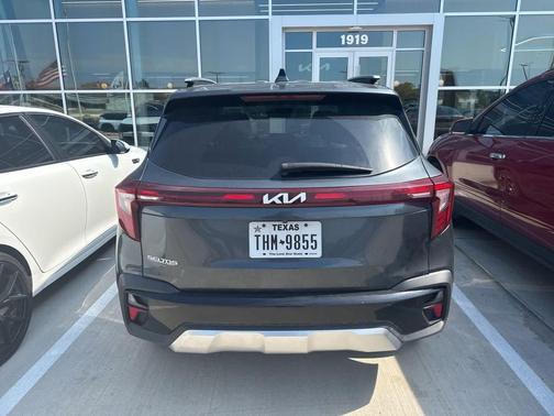 2024 Kia Seltos EX