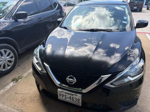 Black 2018 Nissan Sentra SV
